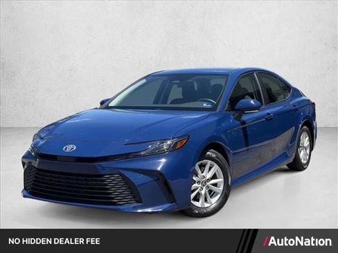 Used 2025 Toyota Camry LE FWD image 1
