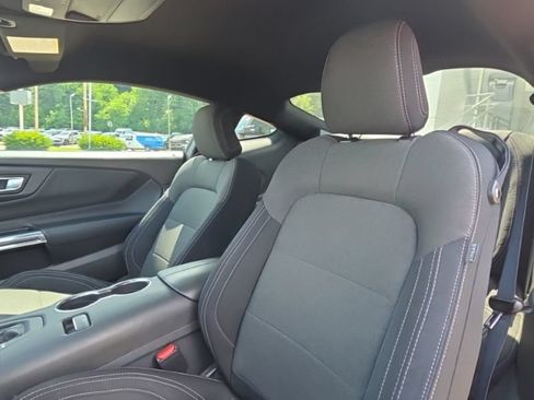 Used 2025 Ford Mustang GT RWD image 12