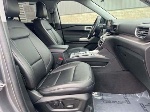 Used 2024 Ford Explorer XLT w/ Equipment Group 202A image 12