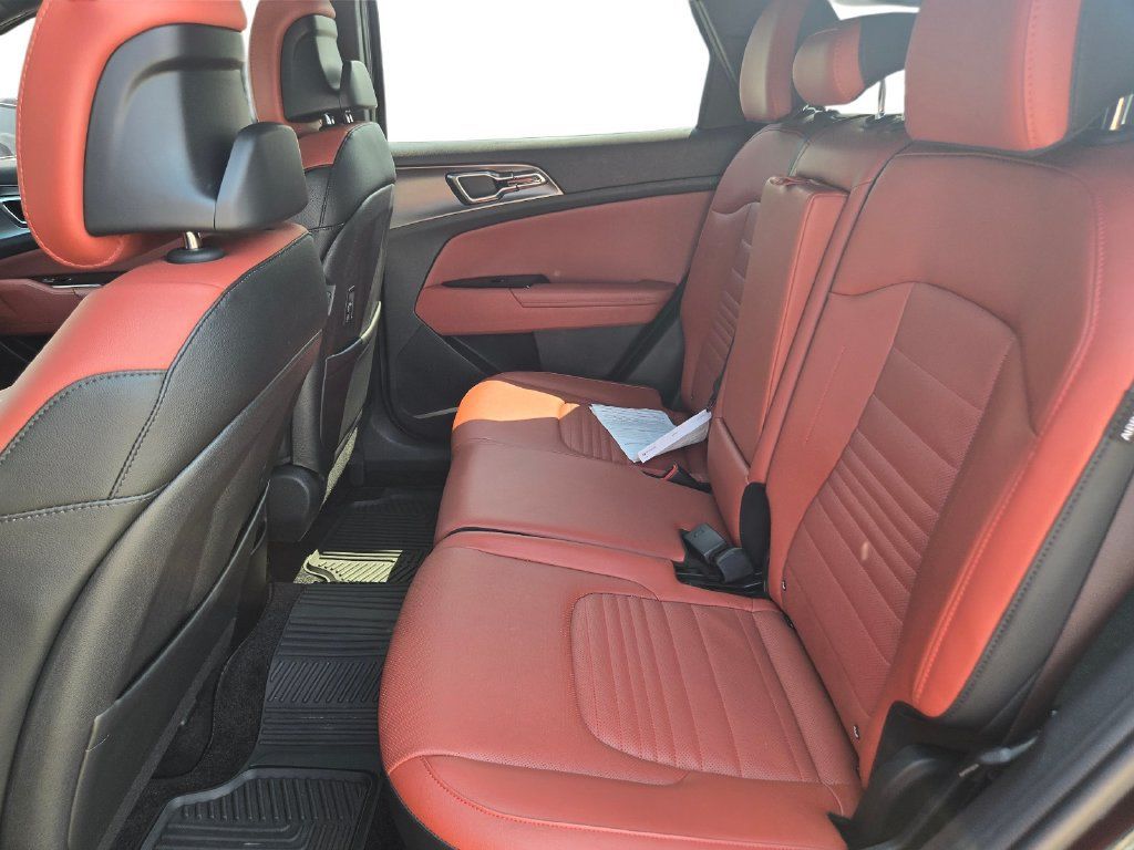 Certified 2025 Kia Sportage SX FWD image 19