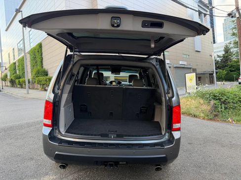 Used 2011 Honda Pilot Touring image 12