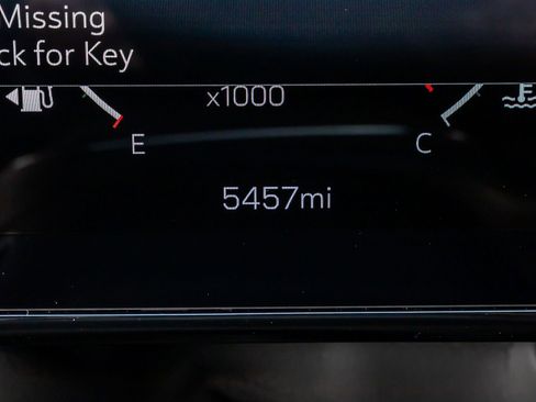 Used 2026 GMC Yukon XL Denali w/ Sun & Power Step Package AWD/4WD image 21