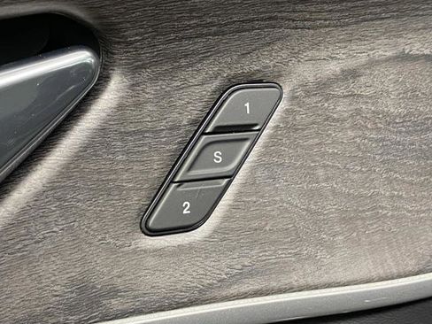 New 2025 Jeep Grand Cherokee Limited w/ Luxury Tech Group II AWD/4WD image 30