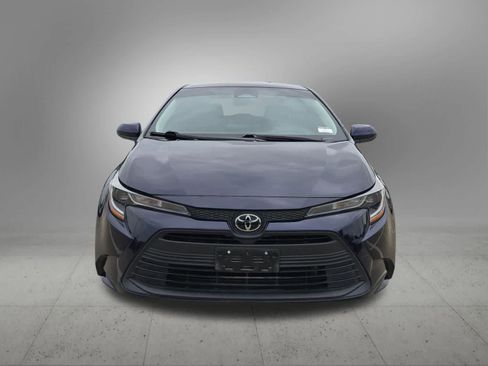 Used 2023 Toyota Corolla LE FWD image 9