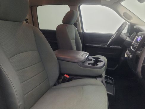 Used 2020 RAM 1500 Express RWD image 21