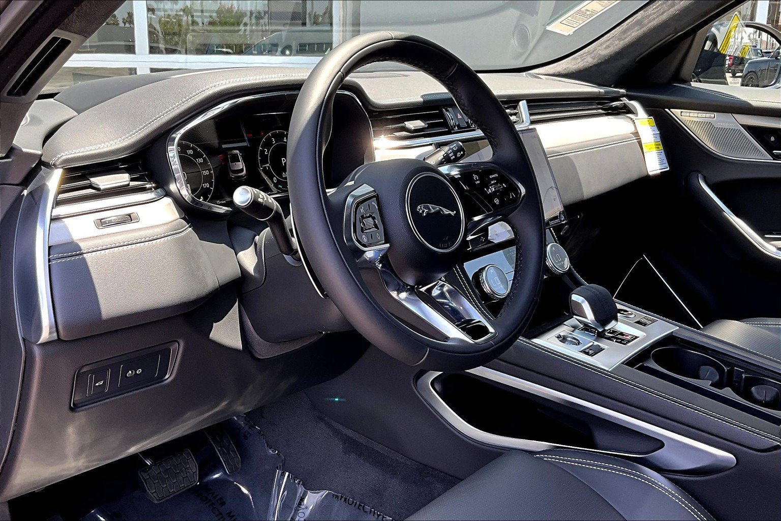 New 2026 Jaguar F-PACE R-Dynamic S AWD/4WD image 6