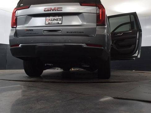 Used 2025 GMC Yukon XL Elevation image 78