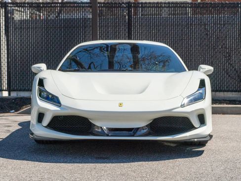 Used 2021 Ferrari F8 Tributo RWD image 4