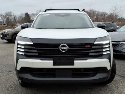 New 2026 Nissan Kicks SR w/ Cold Weather Package