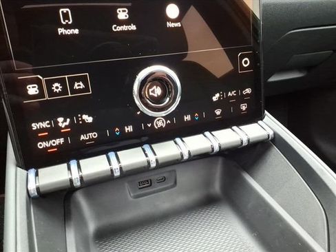 New 2026 GMC Terrain AT4 w/ Technology Package II image 32