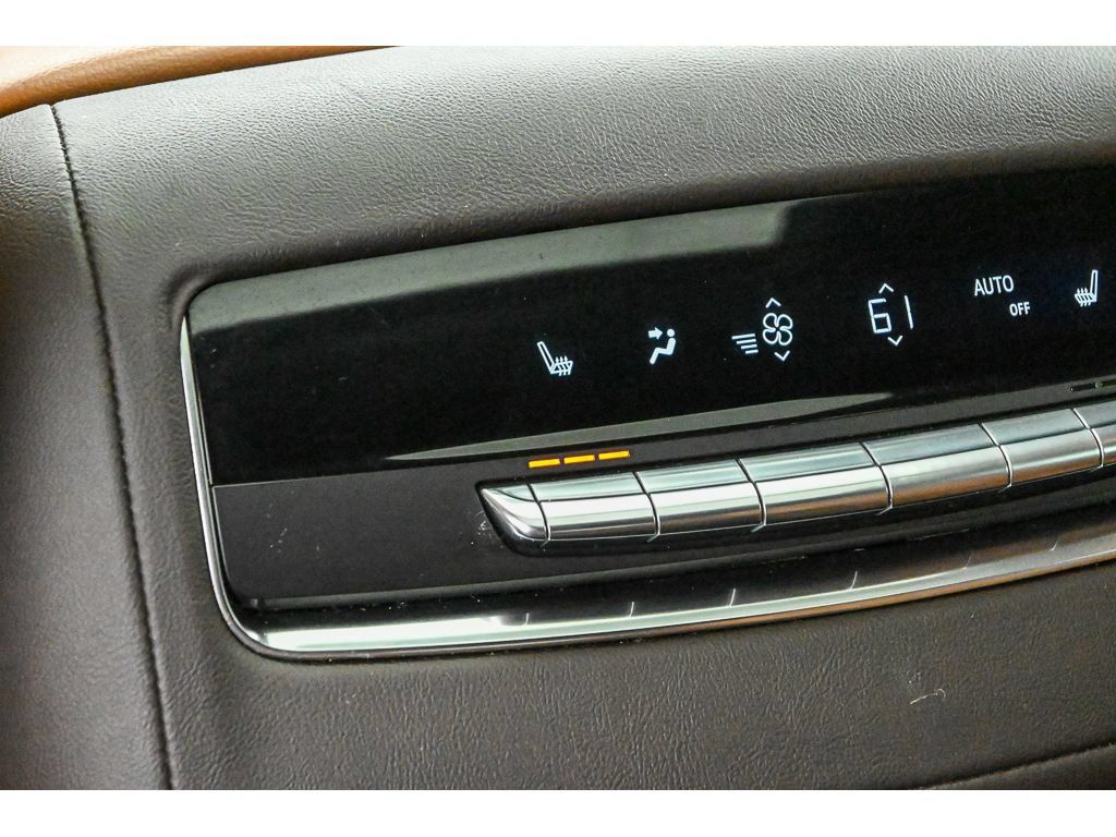 Used 2021 Cadillac Escalade Sport w/ Driver Assist Tech Package AWD/4WD image 33