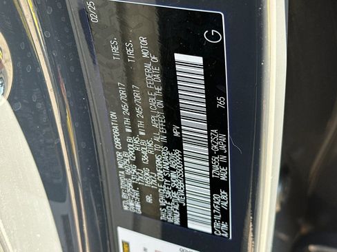 Certified 2025 Toyota 4Runner SR5 image 36