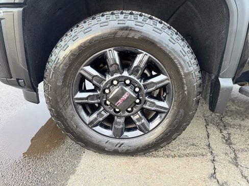 Used 2024 GMC Sierra 3500 AT4 w/ AT4 Premium Plus Package image 3