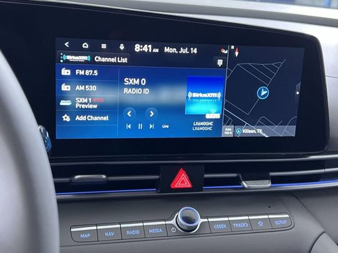 New 2025 Hyundai Elantra SEL image 17