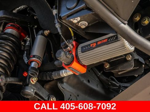 Used 2025 Chevrolet Silverado 1500 LTZ AWD/4WD image 15