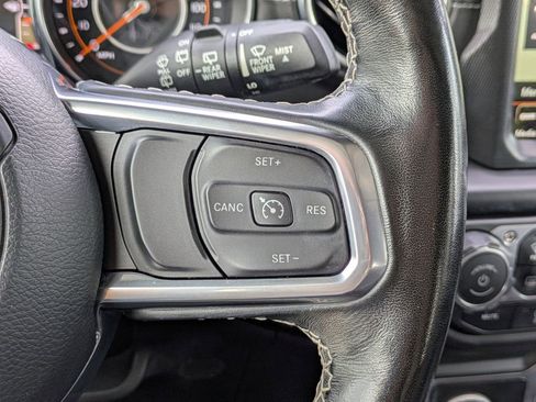 Used 2022 Jeep Wrangler Unlimited Sahara w/ Cold Weather Group AWD/4WD image 27