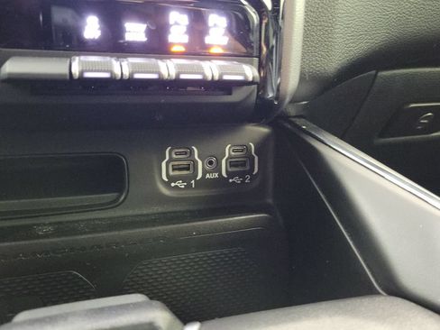 Used 2023 RAM 1500 Laramie AWD/4WD image 21