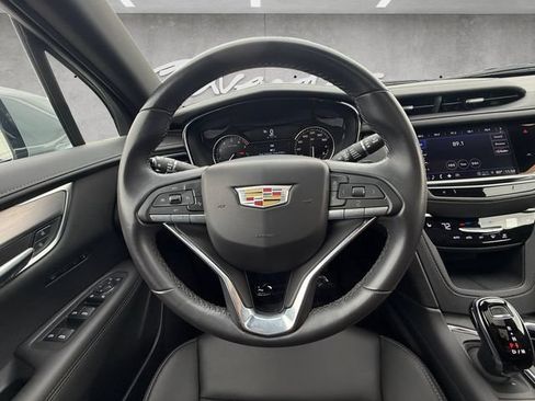 Certified 2024 Cadillac XT6 Luxury w/ LPO, Floor Liner Package FWD image 21