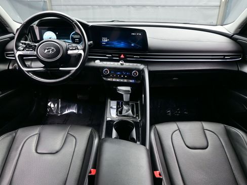 Certified 2023 Hyundai Elantra Limited image 17