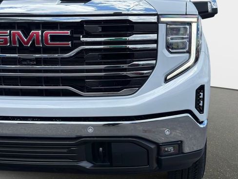 New 2026 GMC Sierra 1500 SLT w/ SLT Premium Plus Package AWD/4WD image 9