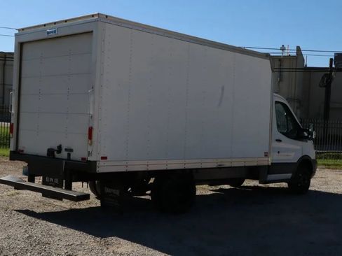 Used 2018 Ford Transit 350 156 DRW w/ Exterior Upgrade Package image 7