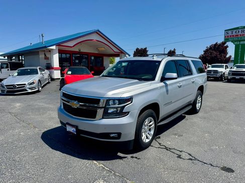 Used 2017 Chevrolet Suburban LT AWD/4WD image 1