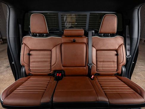 Used 2024 GMC Sierra 2500 Denali Ultimate image 34