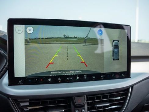 Used 2023 Ford Escape Platinum AWD/4WD image 21