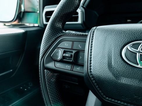 Used 2026 Toyota Tacoma SR5 image 23