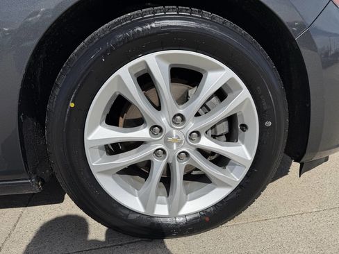 Used 2016 Chevrolet Malibu LT w/ Leather Package image 9