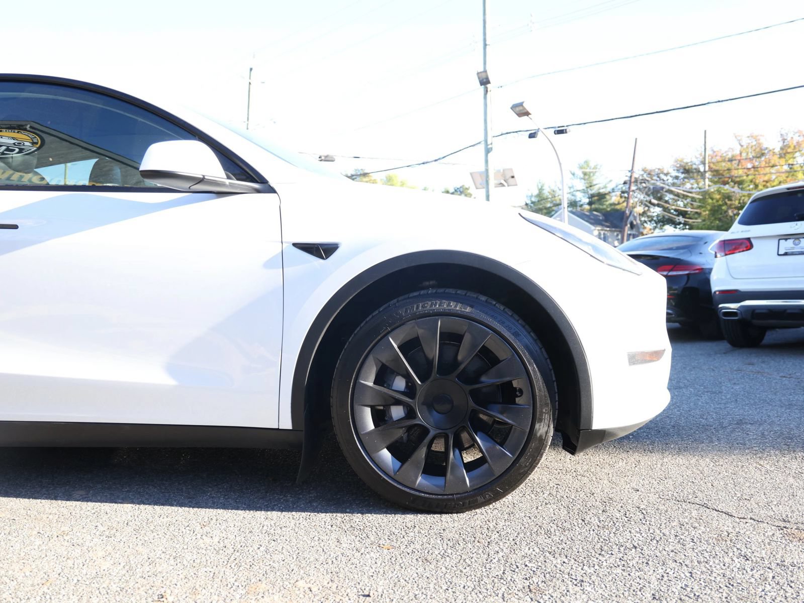Used 2021 Tesla Model Y Long Range AWD/4WD image 12