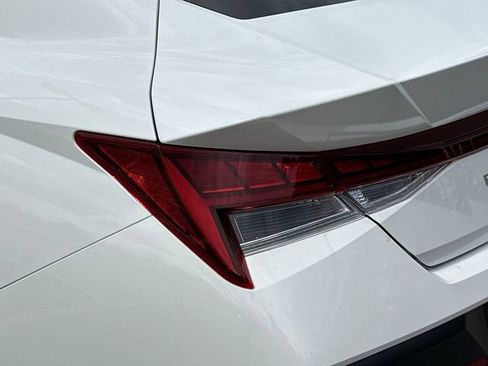 New 2025 Hyundai Elantra Limited w/ Cargo Package FWD image 44