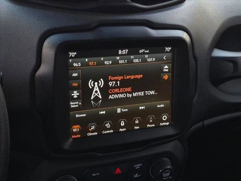 Used 2022 Jeep Renegade Trailhawk AWD/4WD image 11
