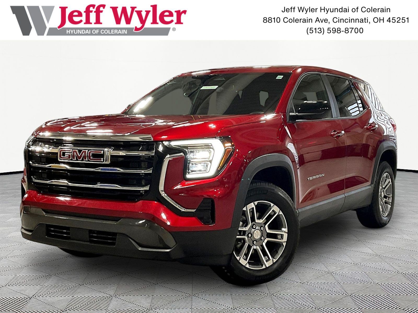 Used 2025 GMC Terrain Elevation AWD/4WD image 1
