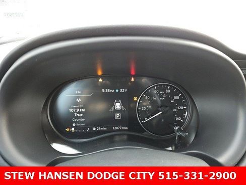 Used 2024 Nissan Kicks SR image 23