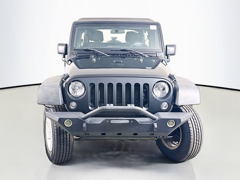 Used 2016 Jeep Wrangler Unlimited Sport image 2