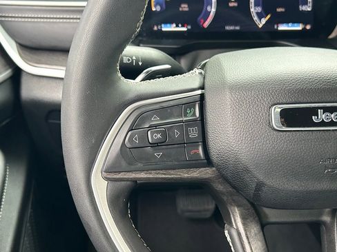 Certified 2024 Jeep Grand Cherokee Limited w/ Black Appearance Package image 49