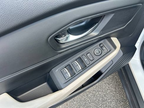 Used 2024 Honda Accord EX image 14