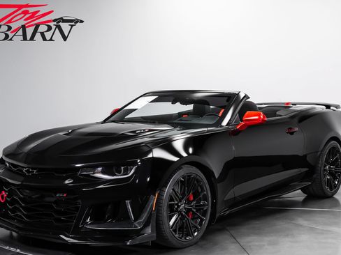 Used 2022 Chevrolet Camaro ZL1 RWD image 1