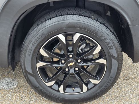 Used 2021 Chevrolet TrailBlazer LT w/ Convenience Package FWD image 28