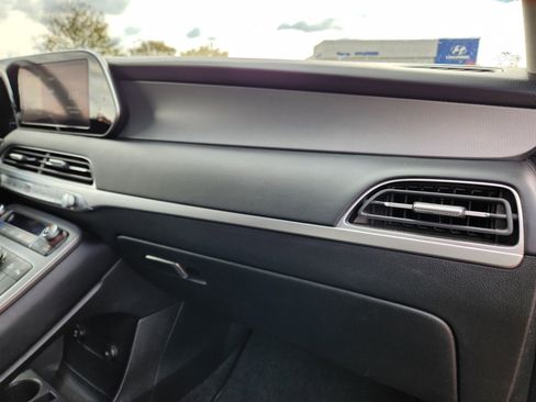 Used 2021 Hyundai Palisade SEL w/ Premium Package image 17