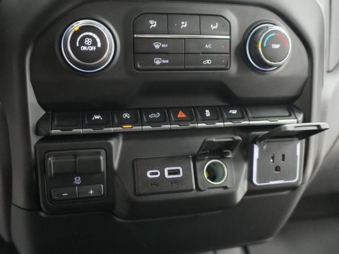 Used 2026 Chevrolet Silverado 1500 Custom RWD image 15