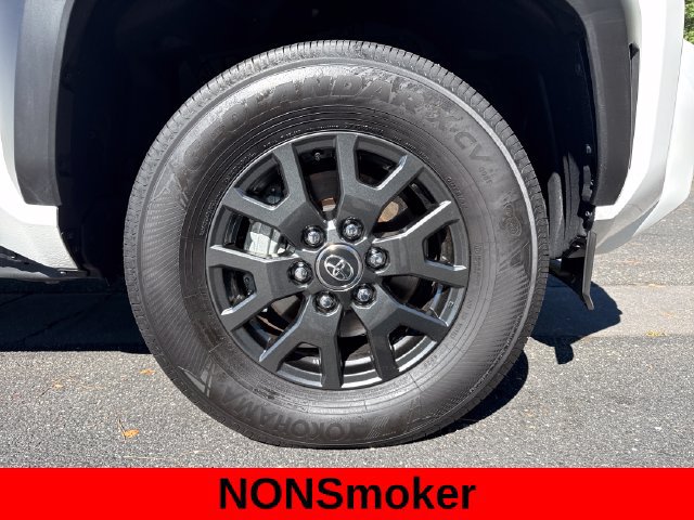 Used 2026 Toyota 4Runner SR5 RWD image 13