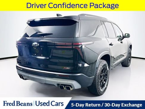 Used 2025 Chevrolet Traverse Z71 w/ Enhanced Driving Package AWD/4WD image 9