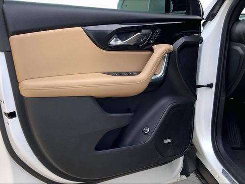Used 2020 Chevrolet Blazer Premier FWD image 22