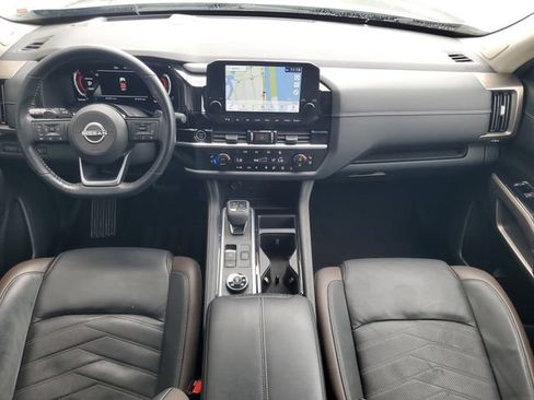 Certified 2023 Nissan Pathfinder Platinum w/ Cargo Package AWD/4WD image 3