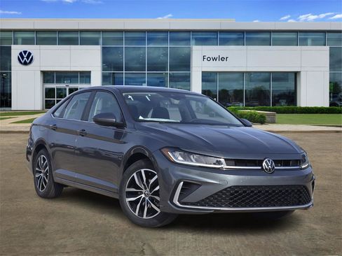 New 2026 Volkswagen Jetta SE image 1