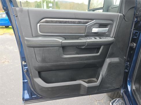 Used 2024 RAM 2500 Big Horn w/ Bed Utility Group image 19