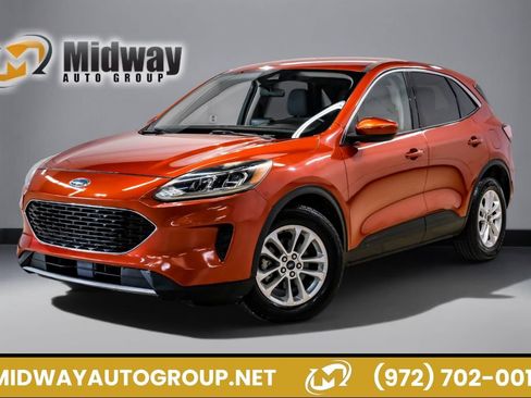 Used 2020 Ford Escape SE FWD image 1