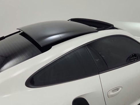 Used 2014 Porsche 911 Turbo S image 20